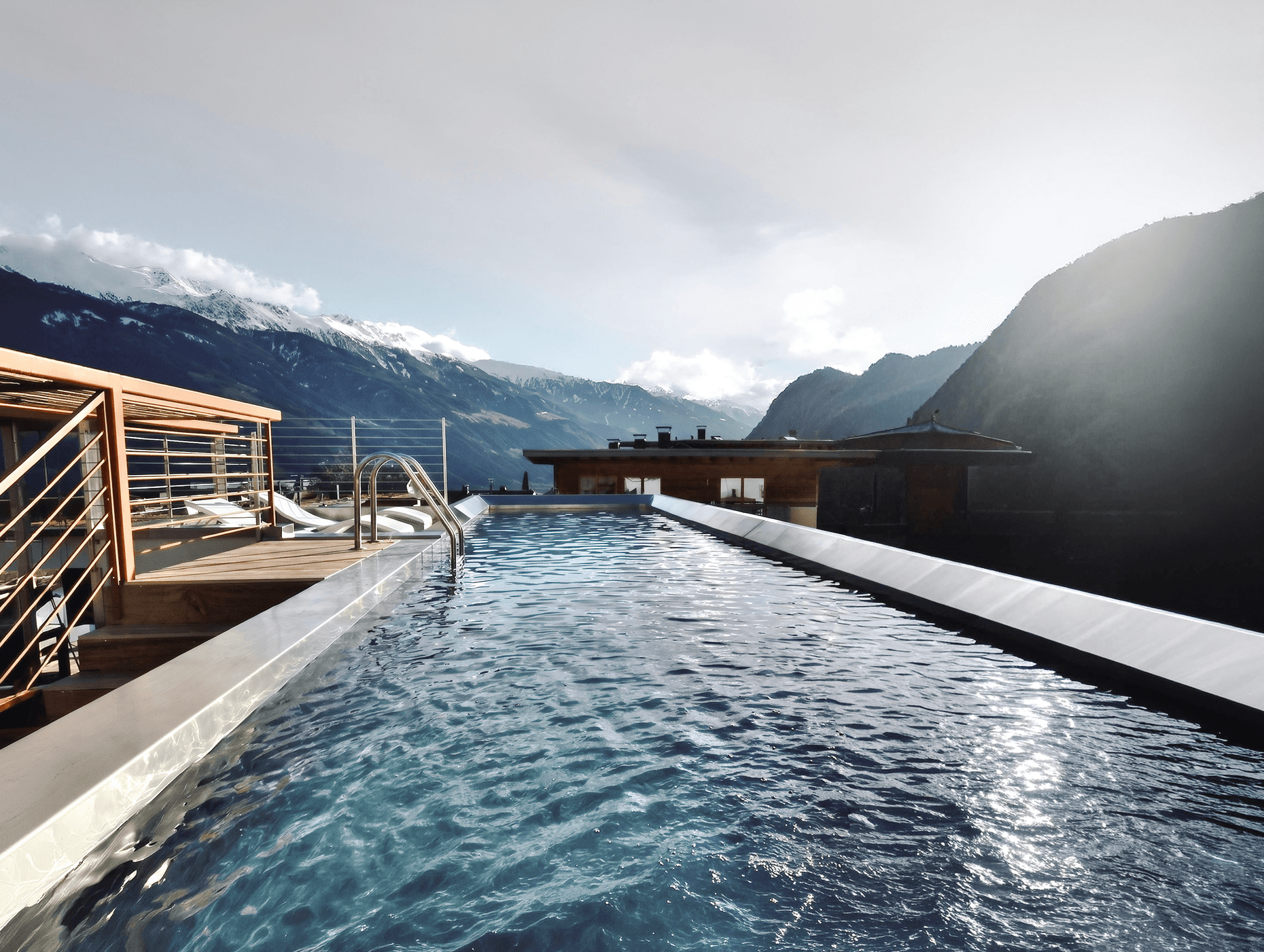 Sky Pool & Dachterrasse